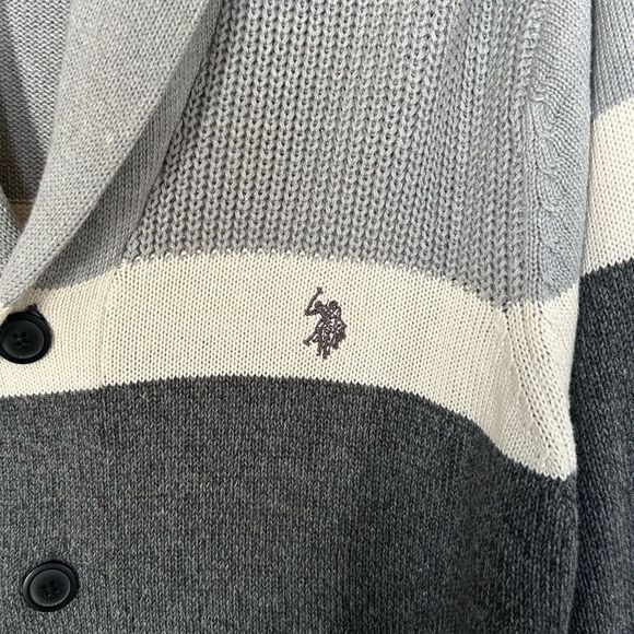 US POLO ASSN Button Front Gray White Color block Sweater XL Preppy Academia - Picture 8 of 9